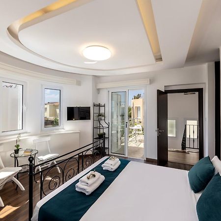 Accomoteleia Crystal Lagoon Villa 普罗塔拉斯 外观 照片