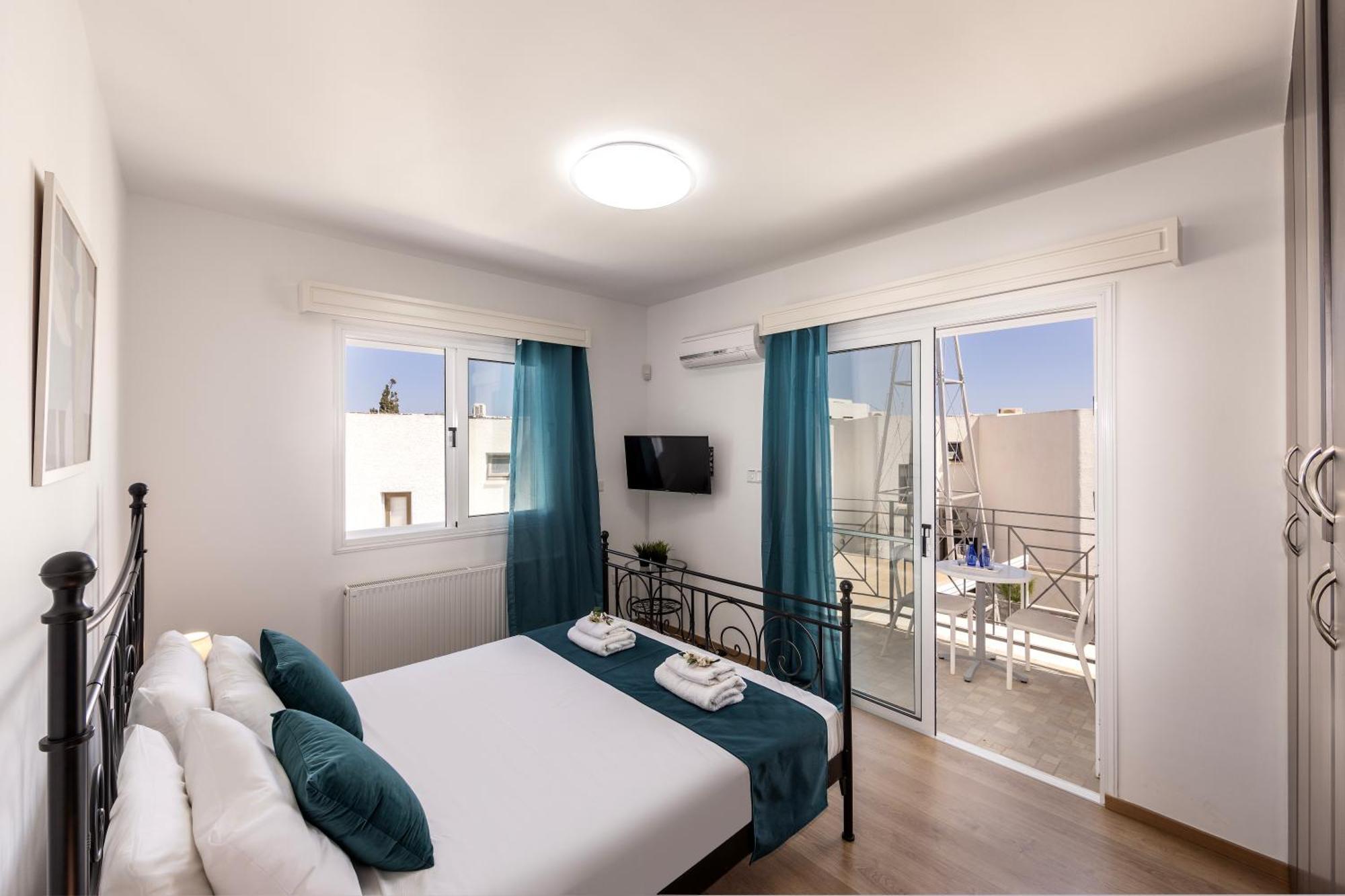 Accomoteleia Crystal Lagoon Villa 普罗塔拉斯 外观 照片